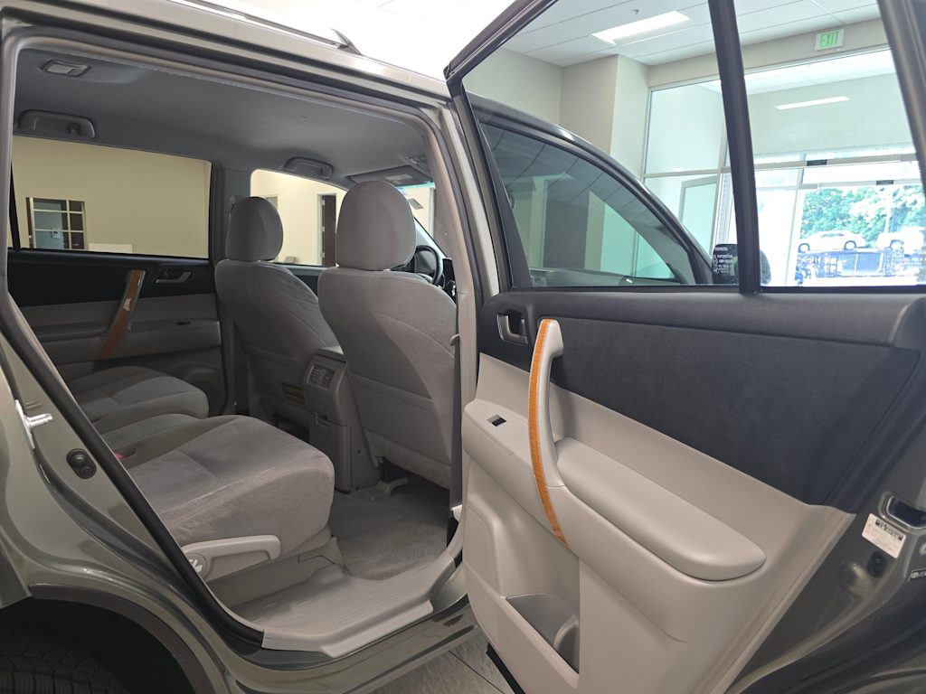 Thumbnail: 2008 Toyota Highlander - 30