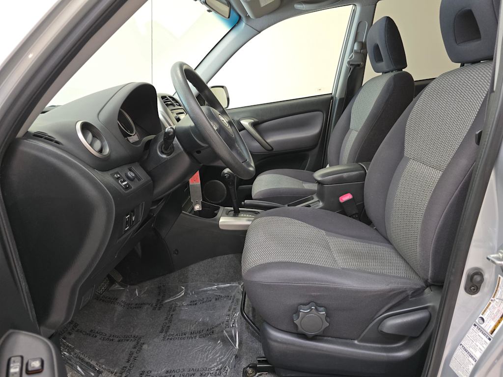 Thumbnail: 2005 Toyota RAV4 - 10