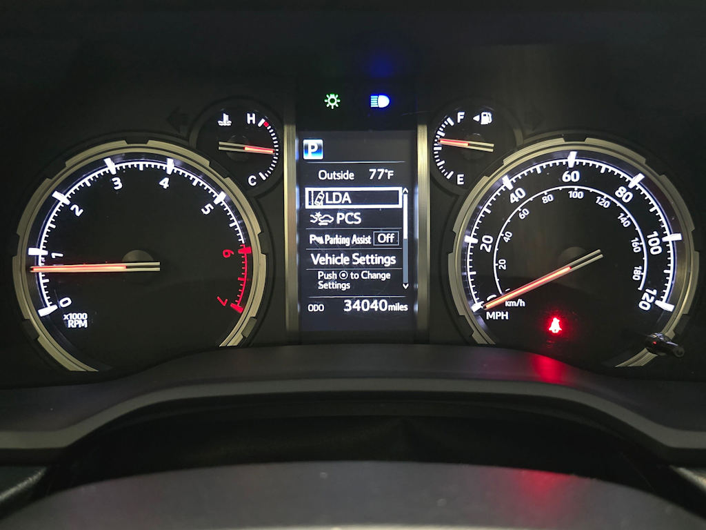 Thumbnail: 2021 Toyota 4Runner - 18
