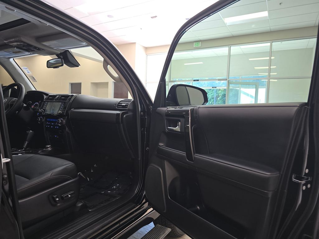 Thumbnail: 2021 Toyota 4Runner - 33