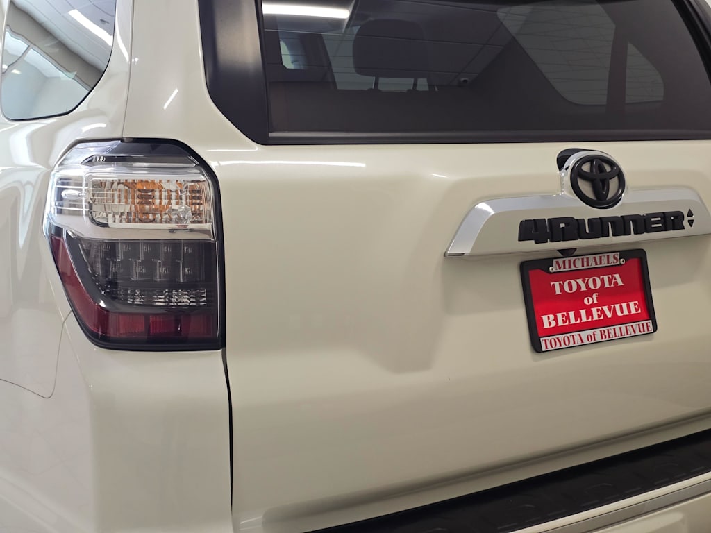 Thumbnail: 2023 Toyota 4Runner - 21