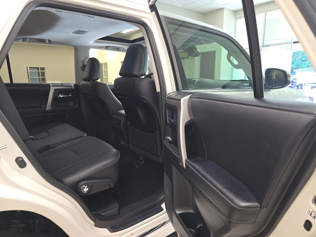 Thumbnail: 2023 Toyota 4Runner - 31