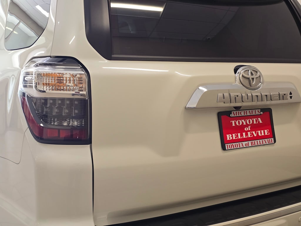 Thumbnail: 2023 Toyota 4Runner - 21