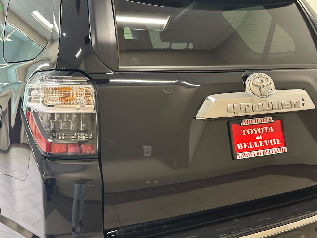 Thumbnail: 2023 Toyota 4Runner - 21