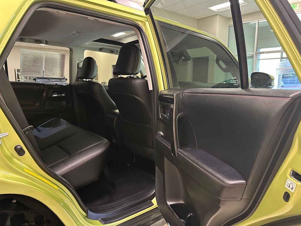 Thumbnail: 2022 Toyota 4Runner - 33