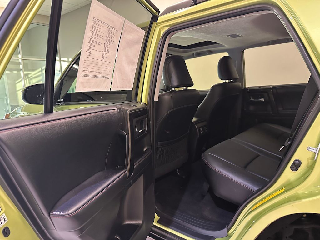 Thumbnail: 2022 Toyota 4Runner - 31