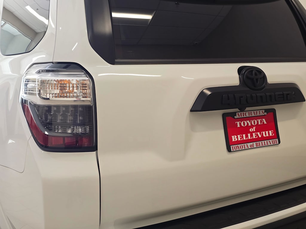 Thumbnail: 2024 Toyota 4Runner - 21