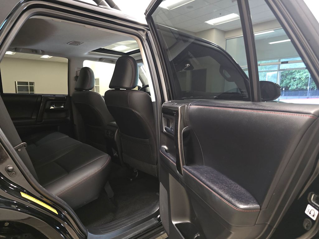 Thumbnail: 2021 Toyota 4Runner - 31