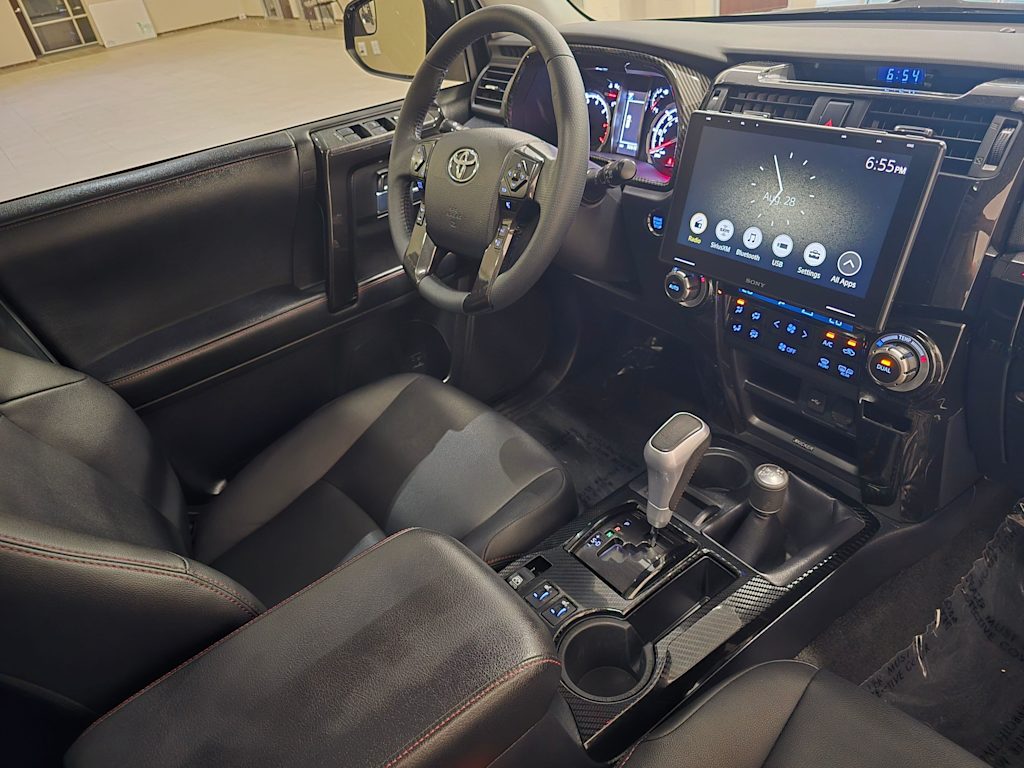 Thumbnail: 2021 Toyota 4Runner - 15