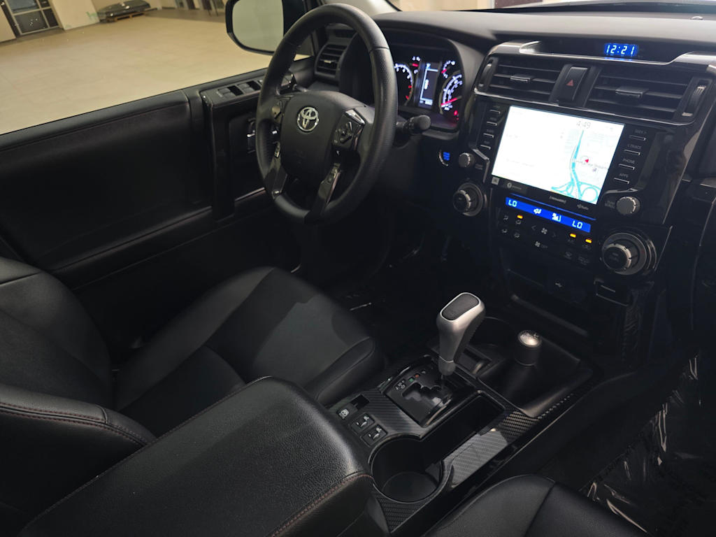 Thumbnail: 2021 Toyota 4Runner - 15
