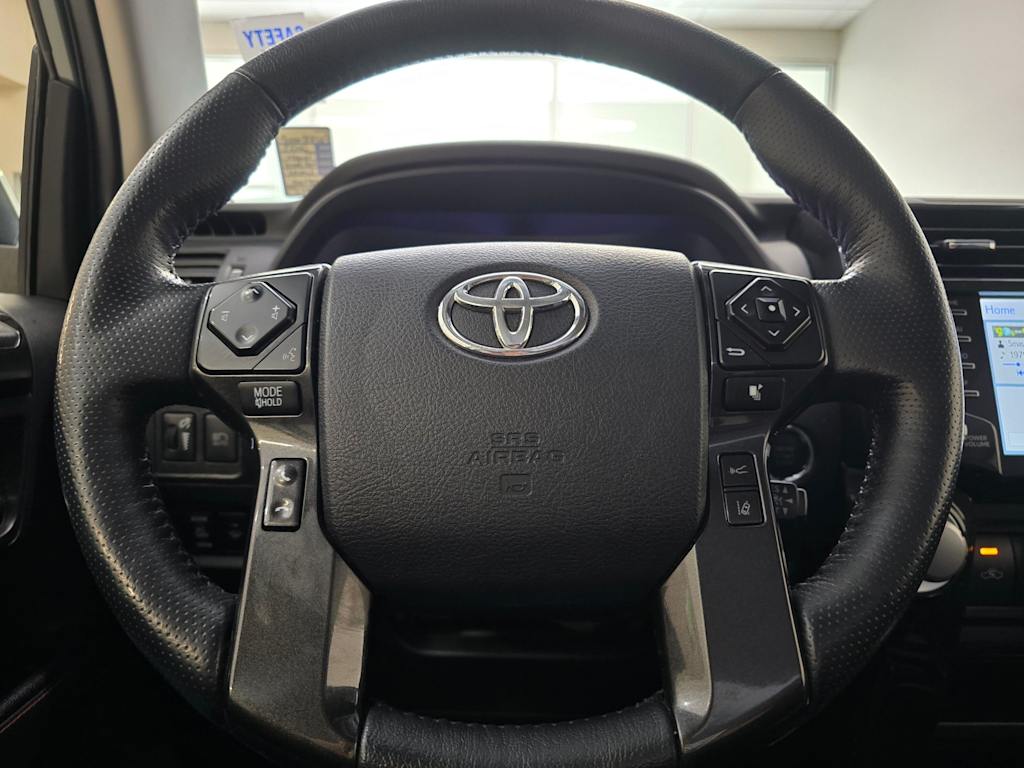 Thumbnail: 2023 Toyota 4Runner - 23
