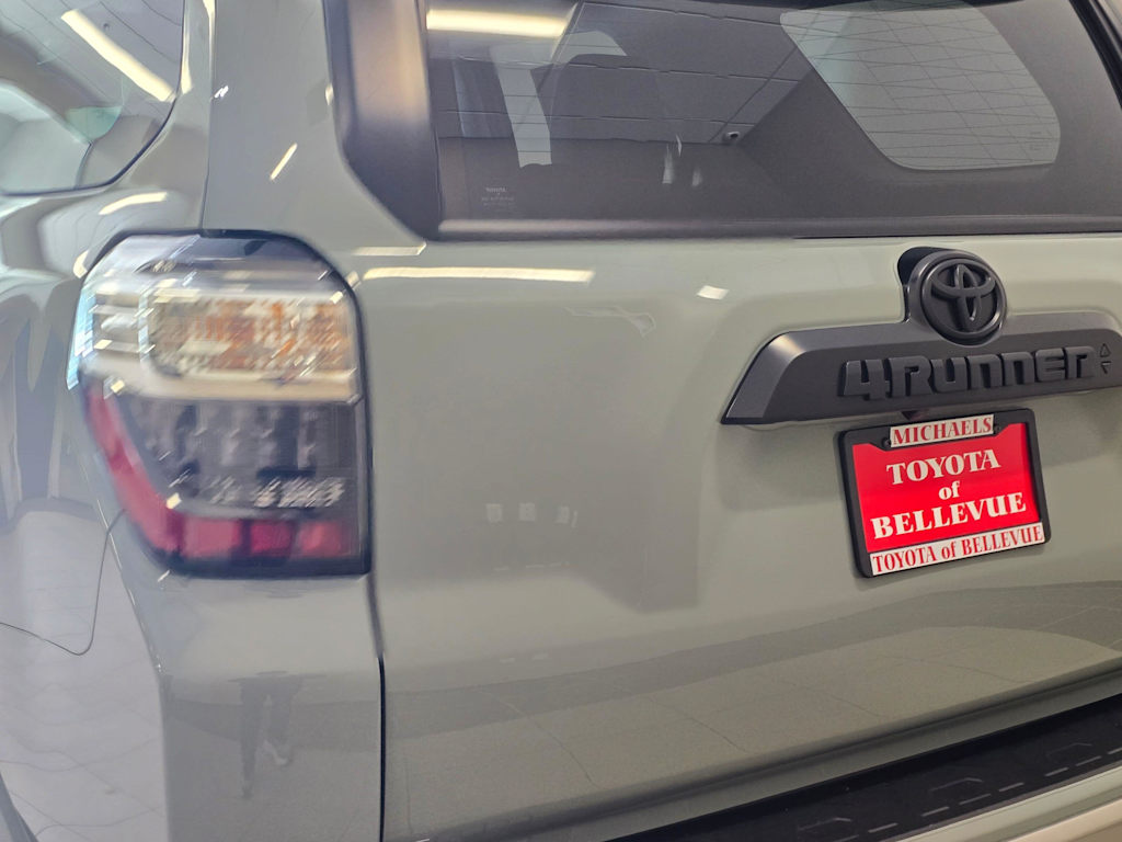Thumbnail: 2023 Toyota 4Runner - 22