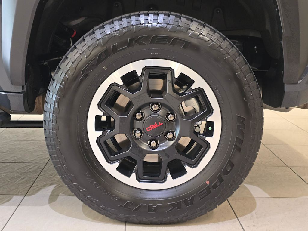 Thumbnail: 2025 Toyota 4Runner - 8