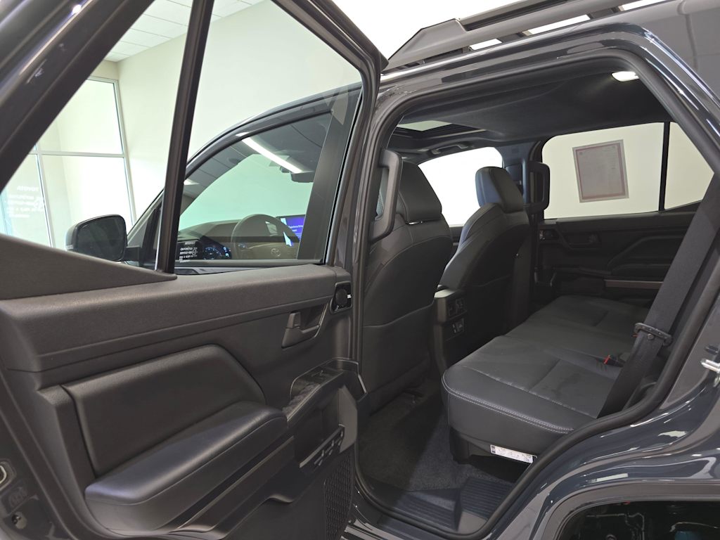 Thumbnail: 2025 Toyota 4Runner - 28