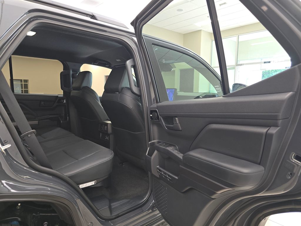 Thumbnail: 2025 Toyota 4Runner - 30