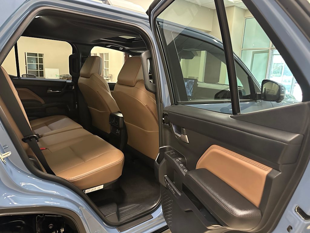 Thumbnail: 2025 Toyota 4Runner - 32
