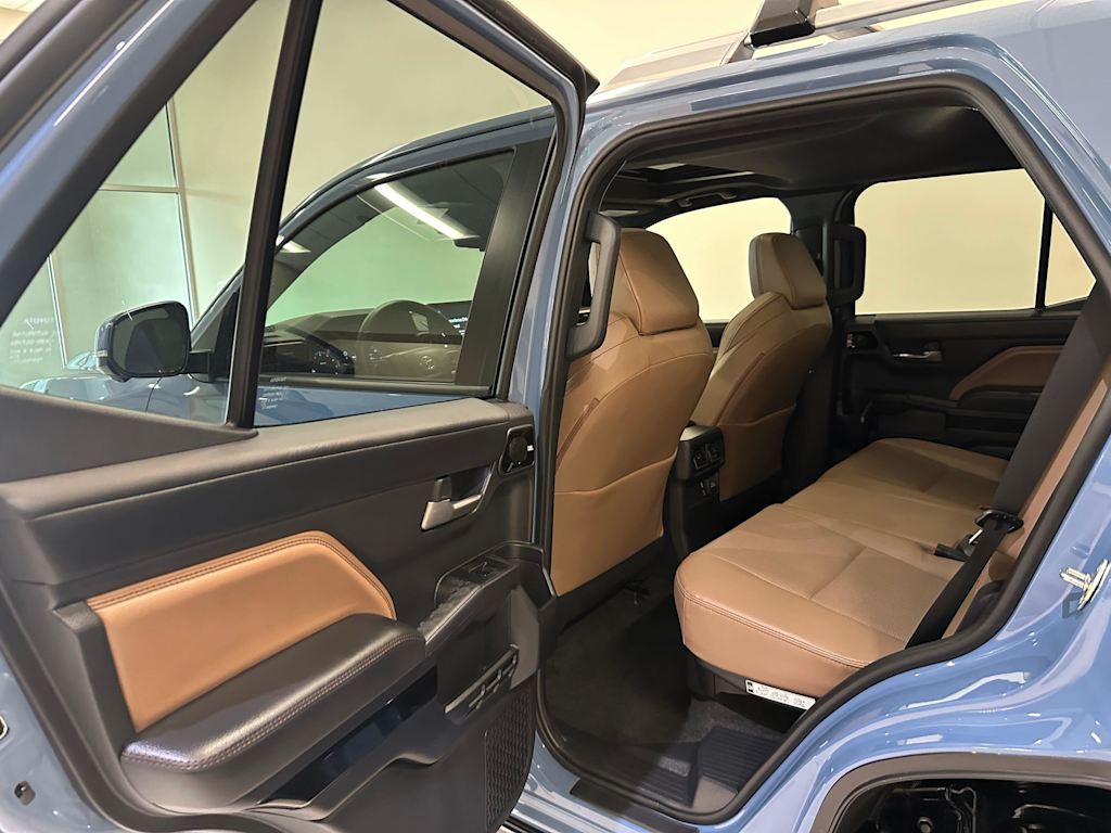Thumbnail: 2025 Toyota 4Runner - 29