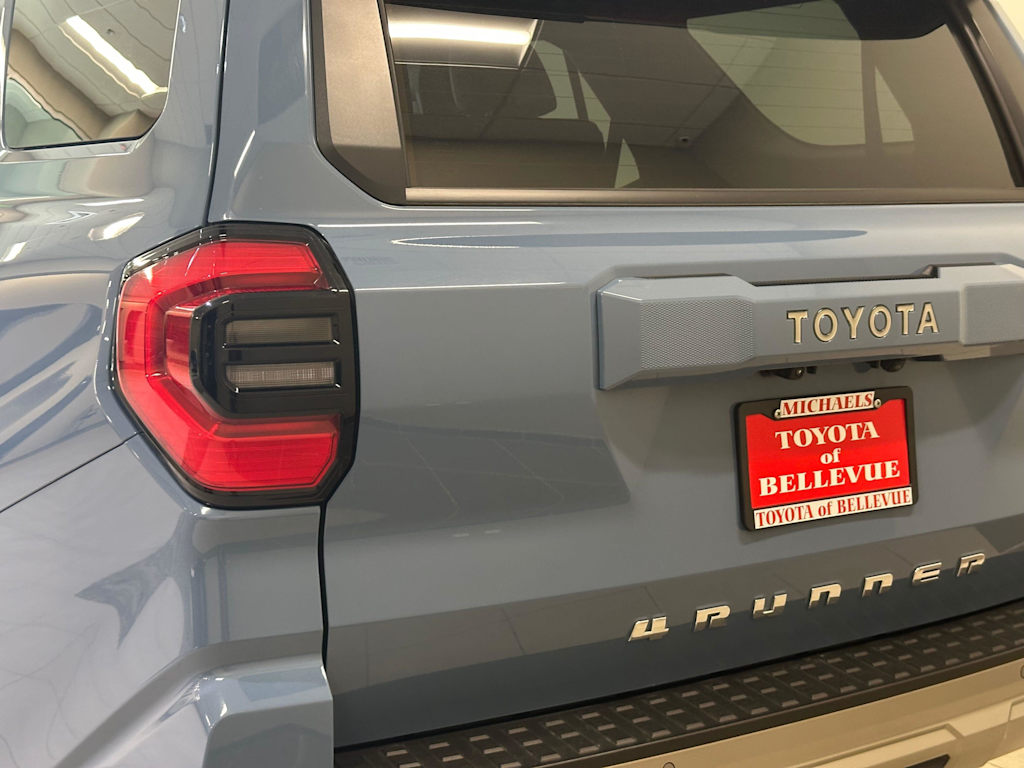 Thumbnail: 2025 Toyota 4Runner - 21