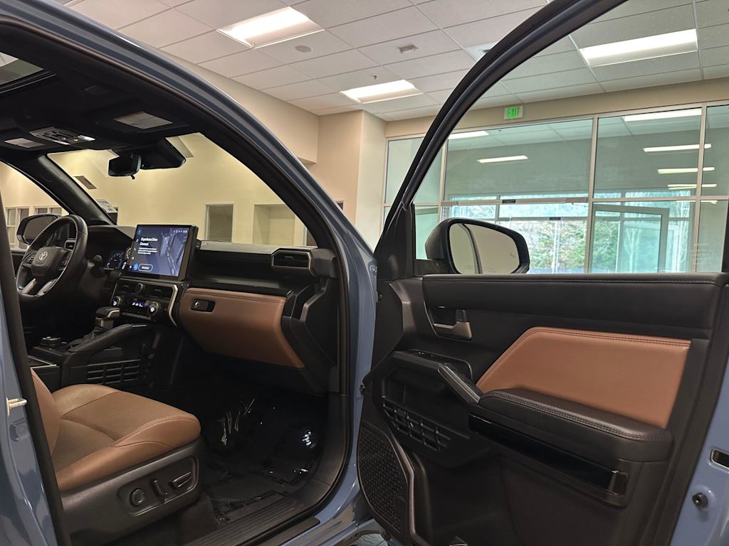 Thumbnail: 2025 Toyota 4Runner - 33