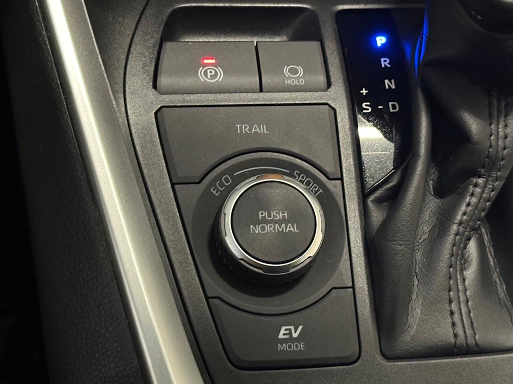 Thumbnail: 2024 Toyota RAV4 - 25