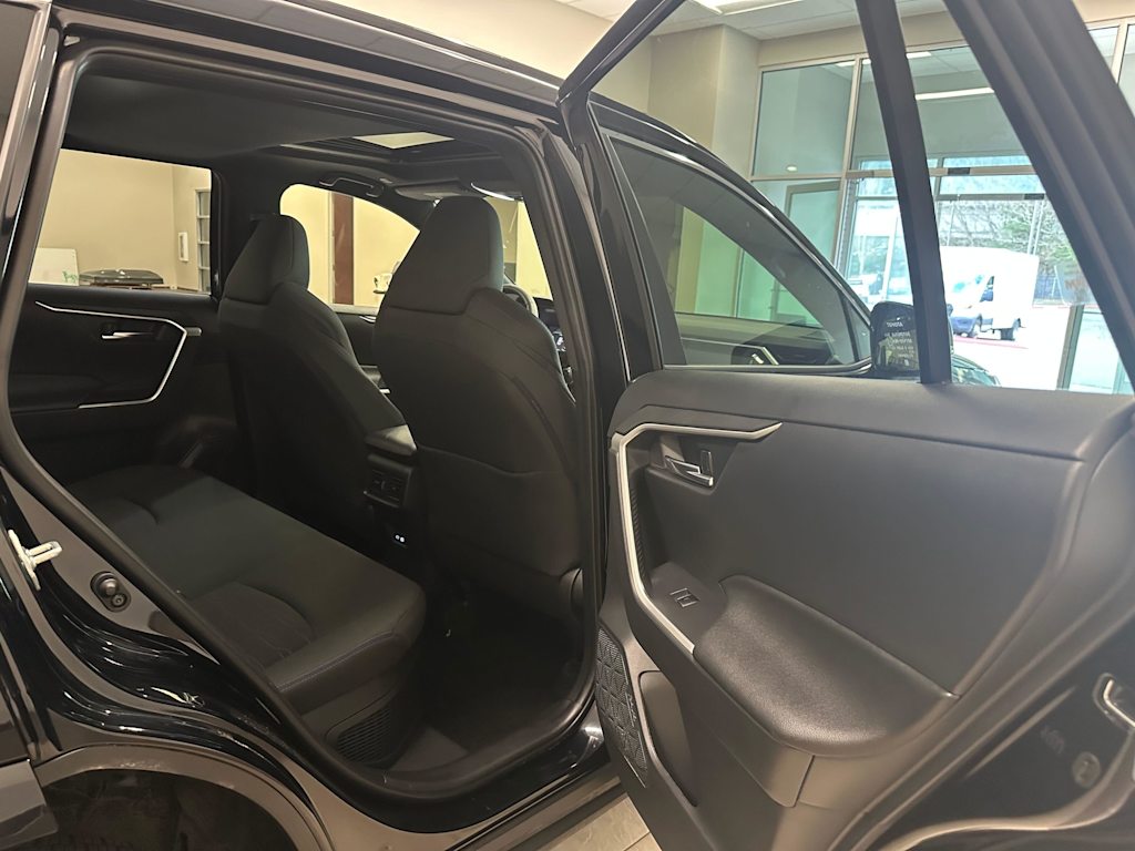 Thumbnail: 2024 Toyota RAV4 - 31