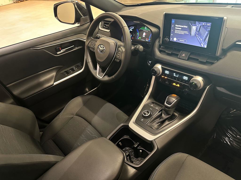 Thumbnail: 2024 Toyota RAV4 - 13