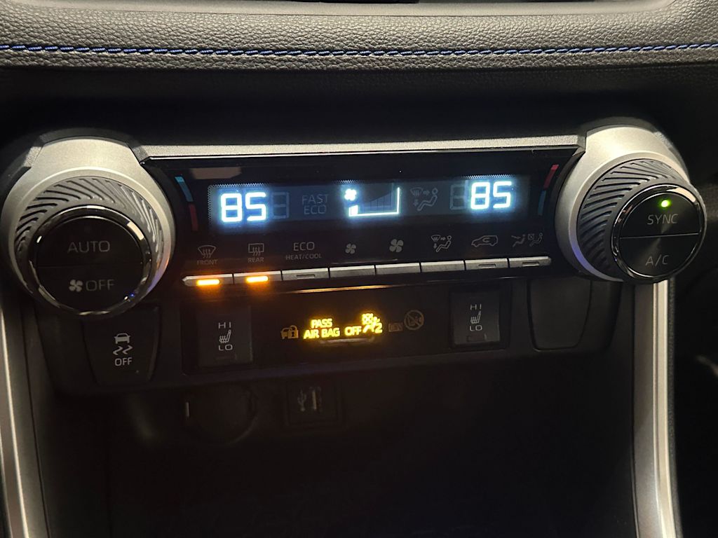 Thumbnail: 2024 Toyota RAV4 - 23