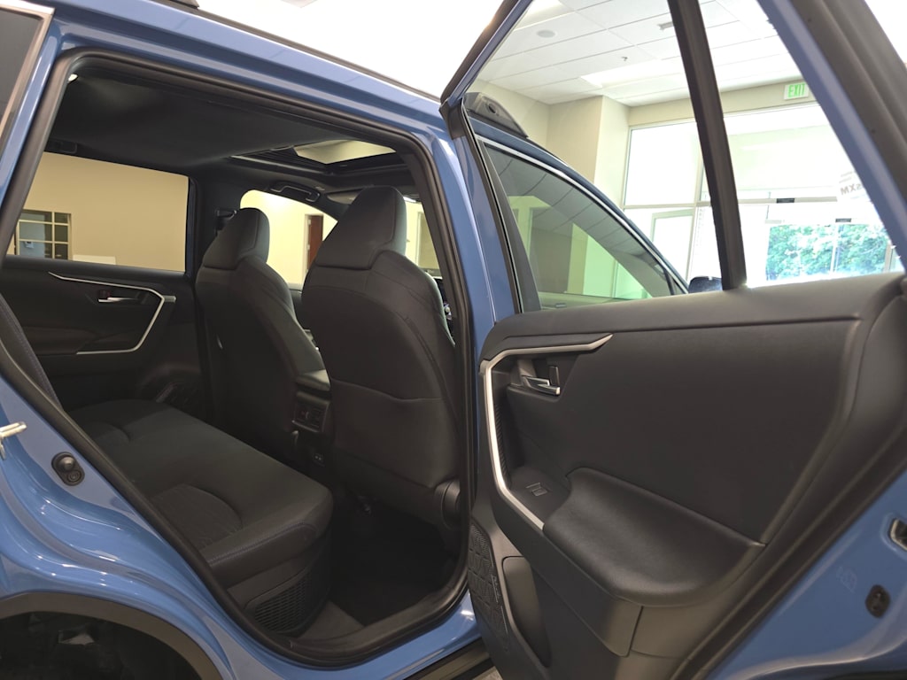 Thumbnail: 2024 Toyota RAV4 - 31