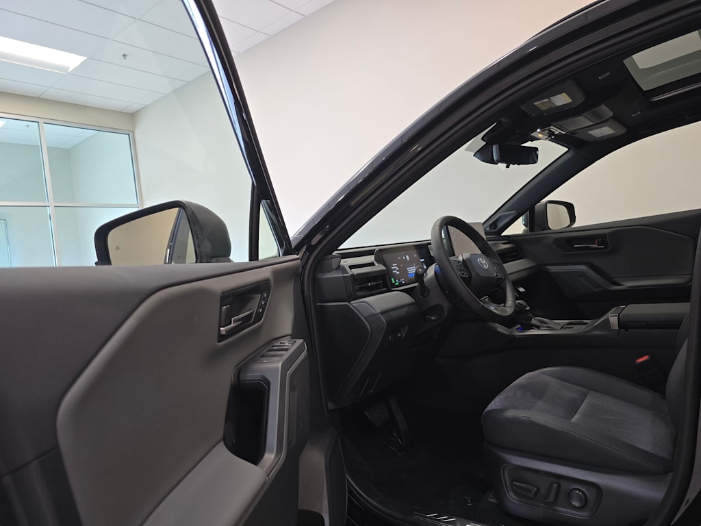 Thumbnail: 2026 Toyota RAV4 - 7