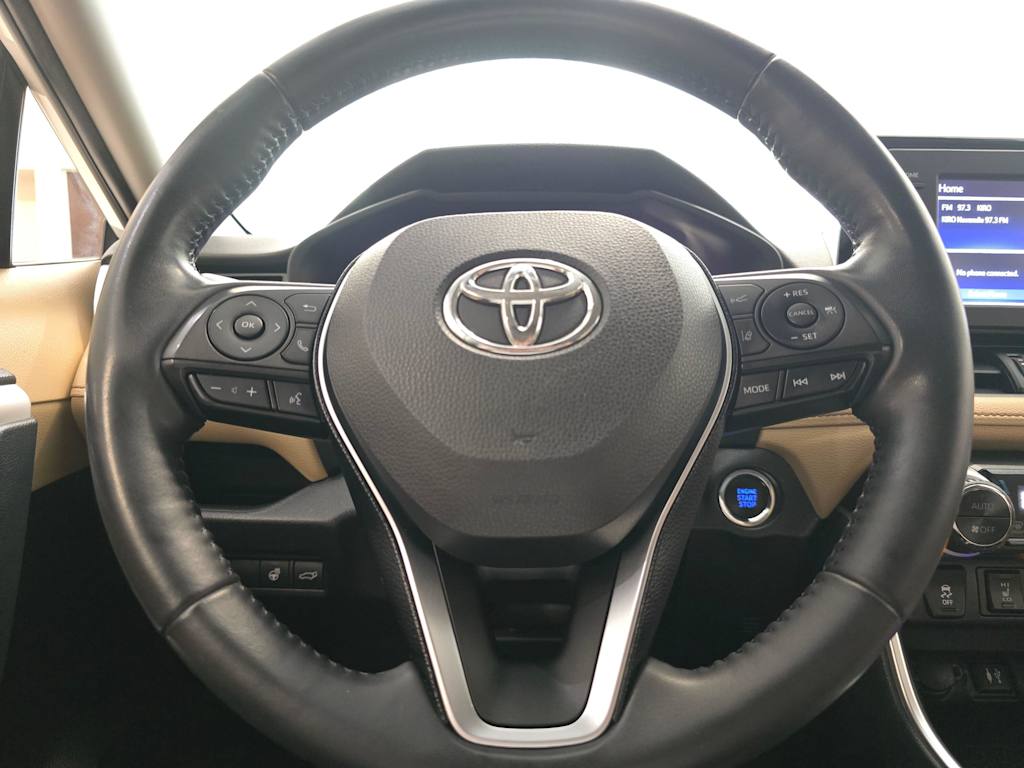 Thumbnail: 2019 Toyota RAV4 - 12