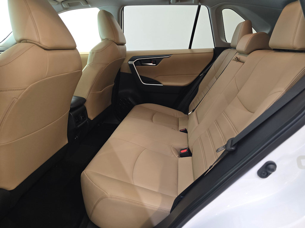 Thumbnail: 2019 Toyota RAV4 - 11
