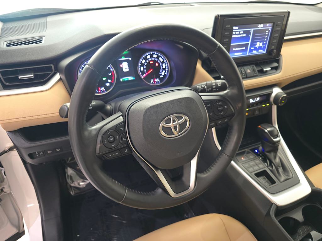 Thumbnail: 2019 Toyota RAV4 - 2