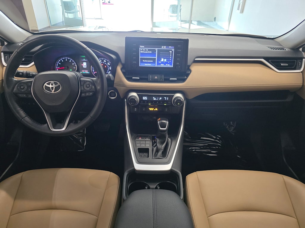 Thumbnail: 2019 Toyota RAV4 - 8