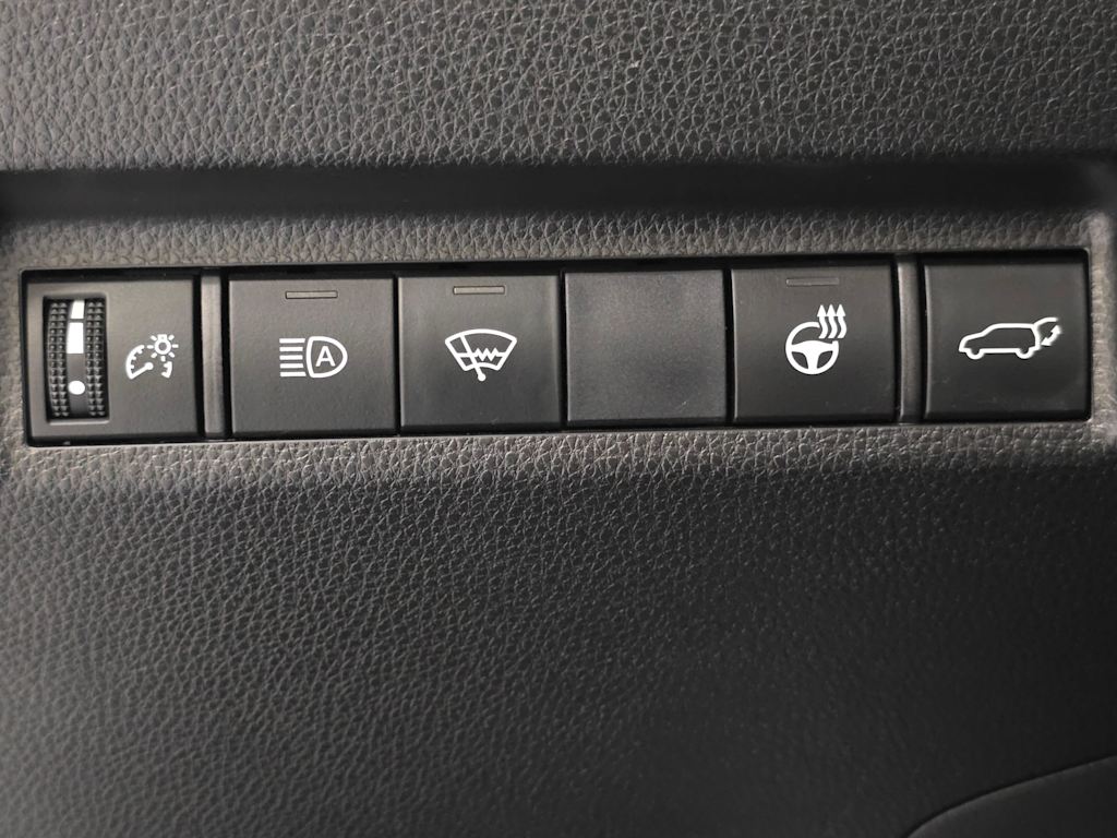 Thumbnail: 2019 Toyota RAV4 - 24