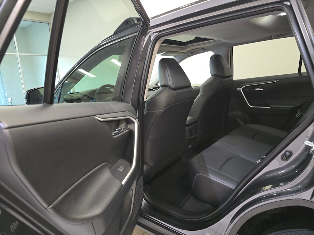 Thumbnail: 2025 Toyota RAV4 - 29