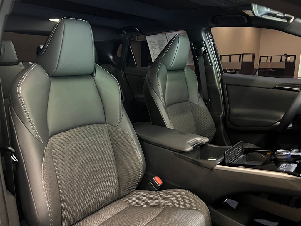 Thumbnail: 2024 Toyota bZ4X - 20