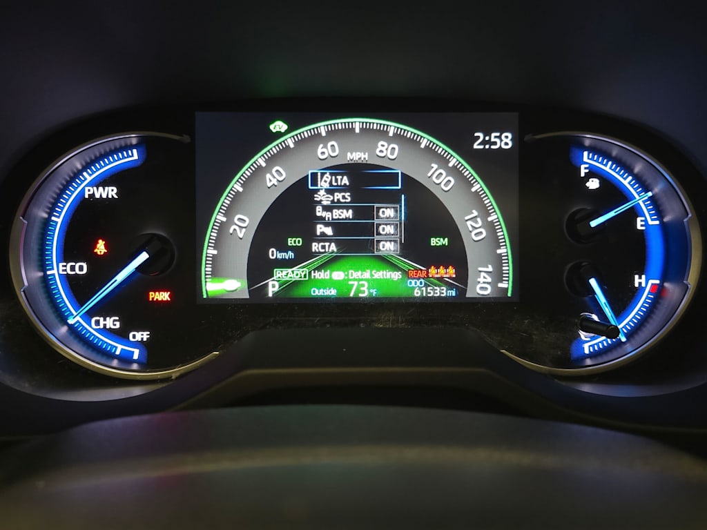 Thumbnail: 2025 Toyota RAV4 - 18