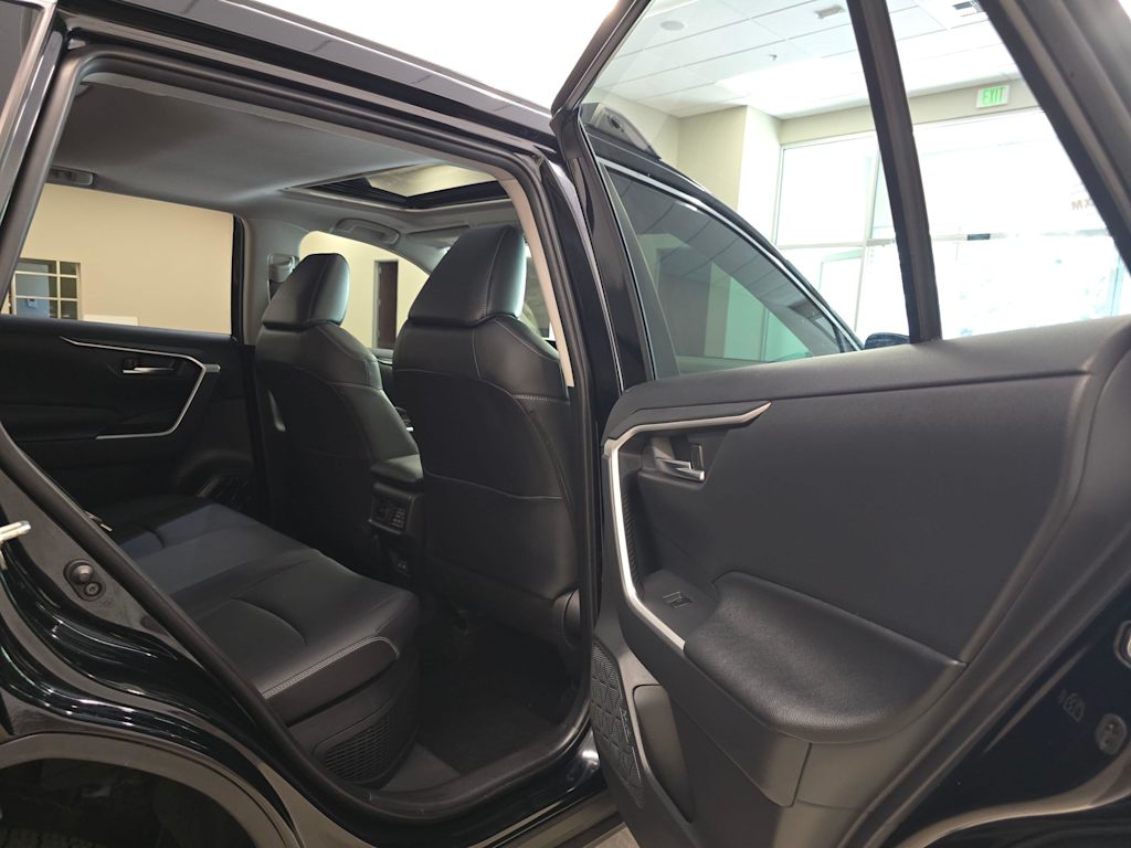 Thumbnail: 2025 Toyota RAV4 - 30