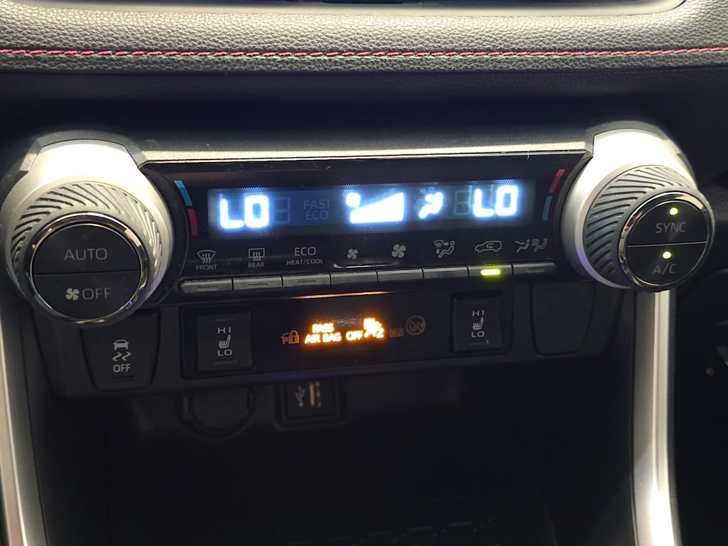 Thumbnail: 2024 Toyota RAV4 - 23