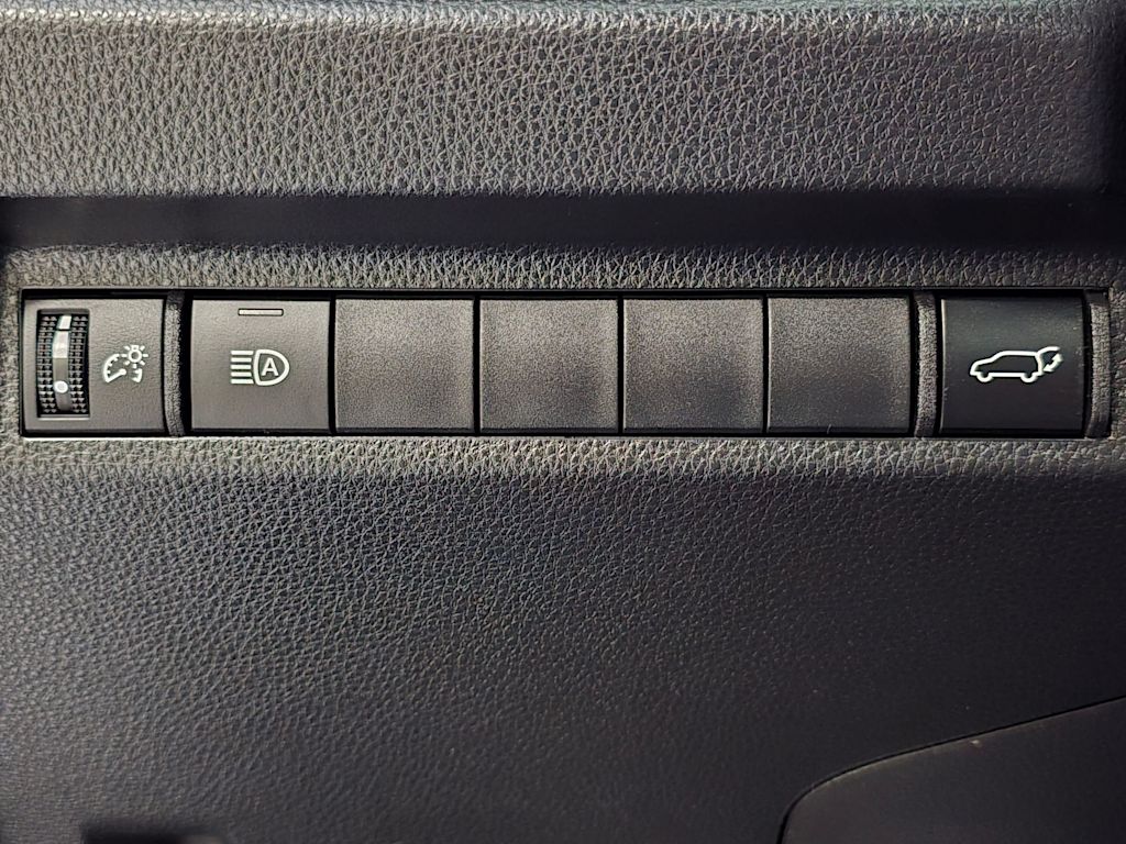 Thumbnail: 2024 Toyota RAV4 - 25
