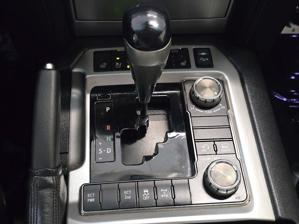Thumbnail: 2017 Toyota Land Cruiser - 17