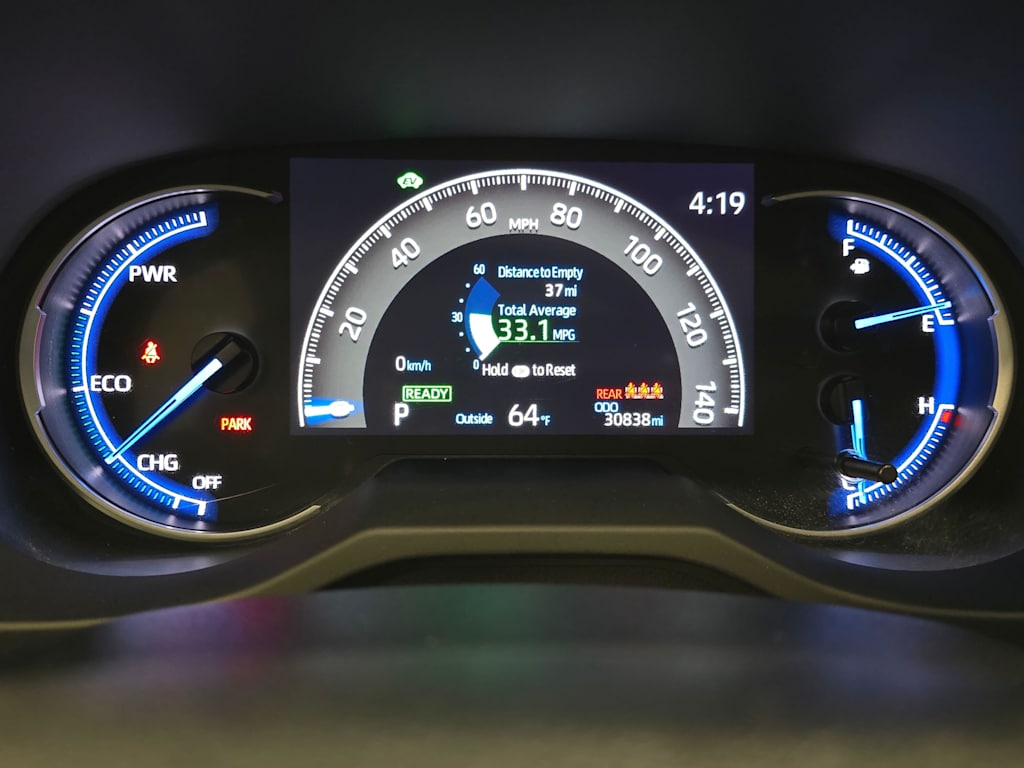 Thumbnail: 2022 Toyota RAV4 - 17