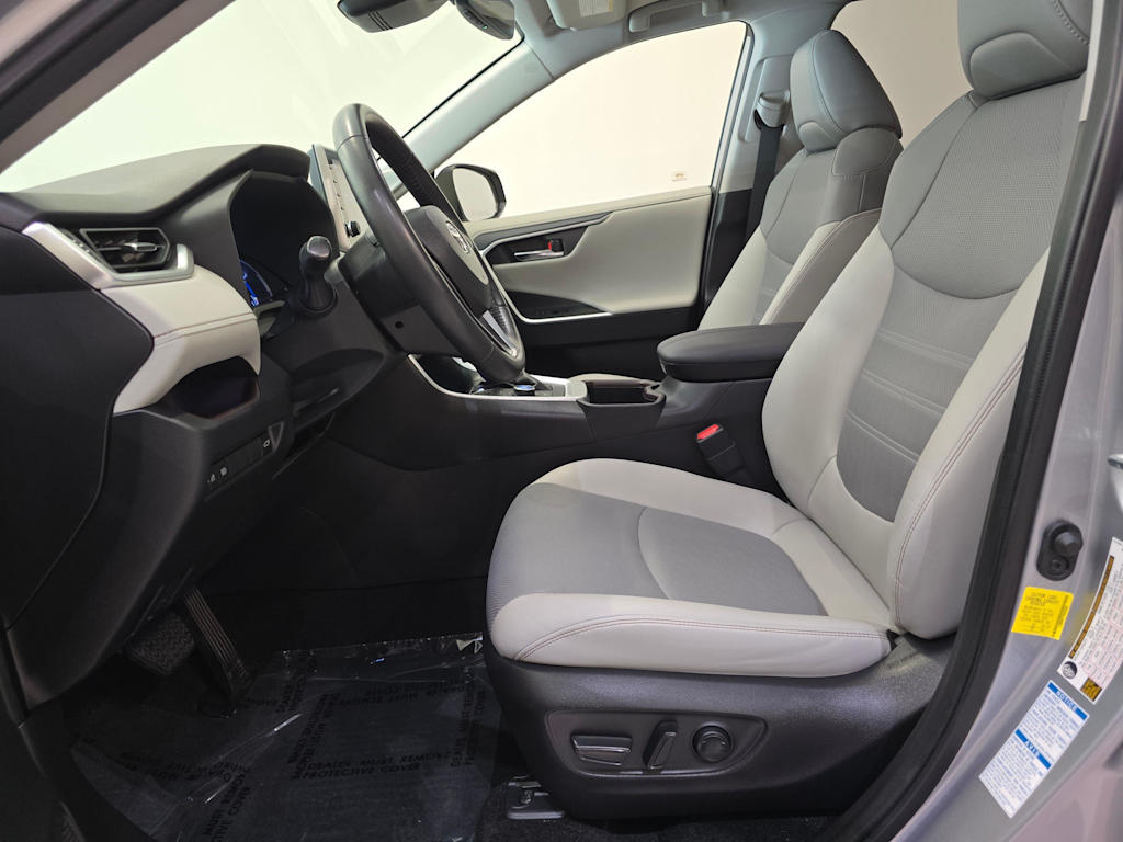 Thumbnail: 2022 Toyota RAV4 - 10
