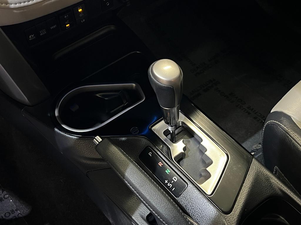 Thumbnail: 2017 Toyota RAV4 - 17