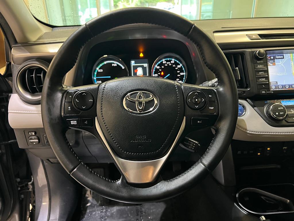 Thumbnail: 2017 Toyota RAV4 - 15