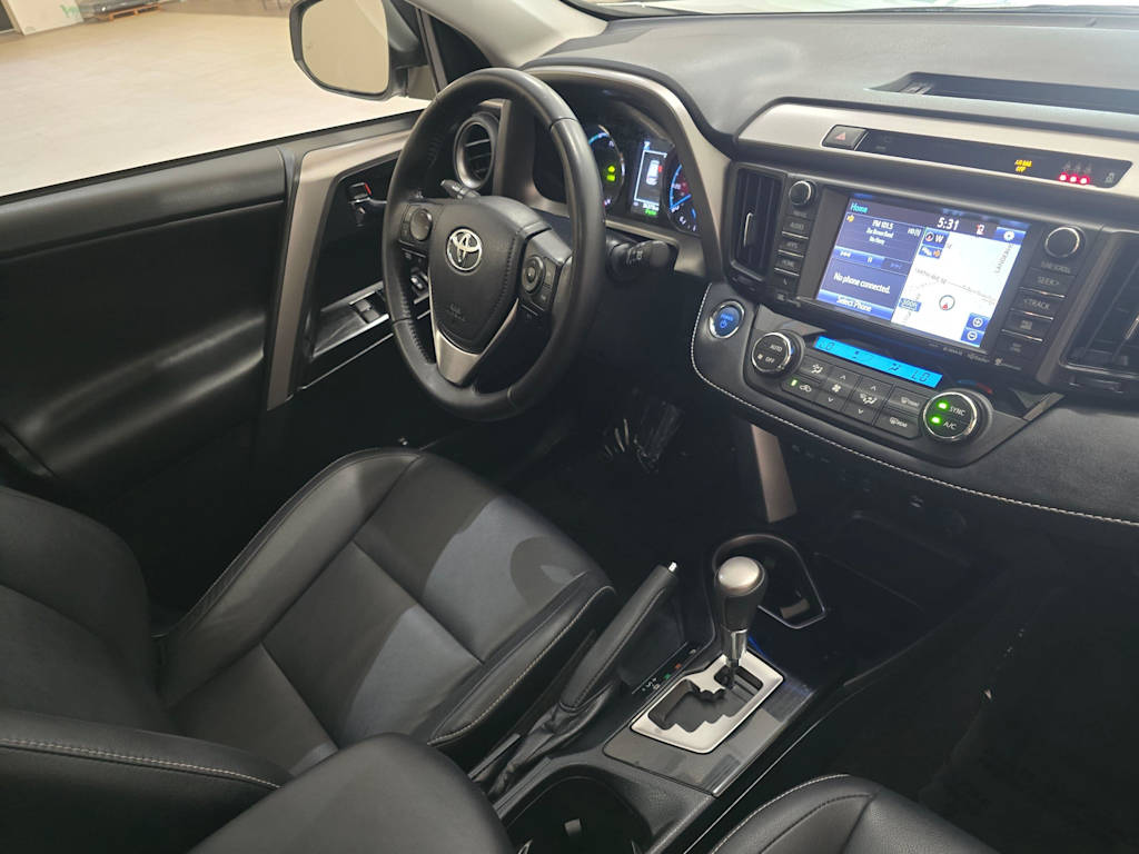 Thumbnail: 2018 Toyota RAV4 - 30