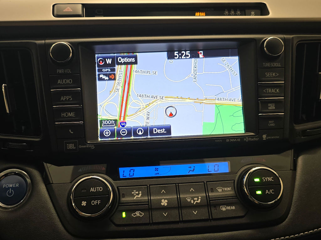 Thumbnail: 2018 Toyota RAV4 - 21