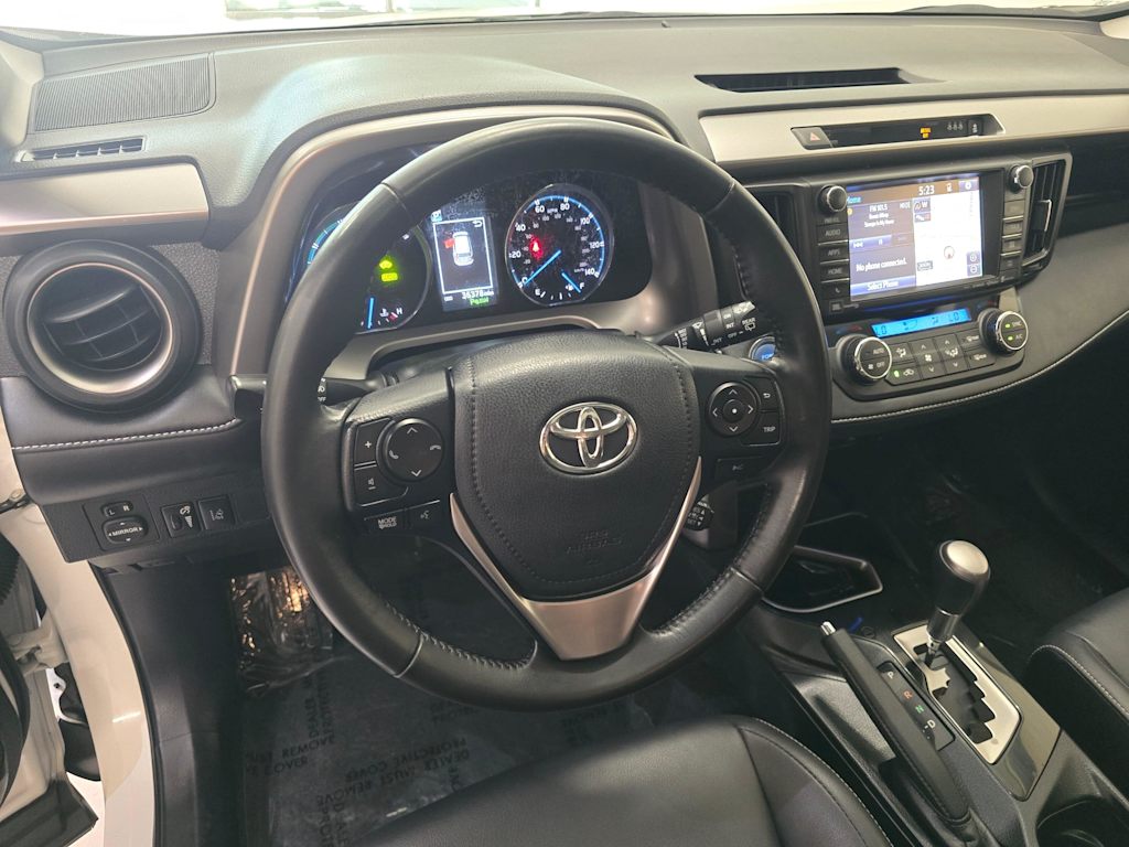 Thumbnail: 2018 Toyota RAV4 - 2