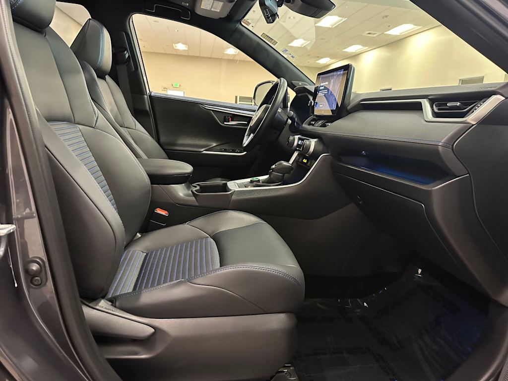 Thumbnail: 2024 Toyota RAV4 - 12