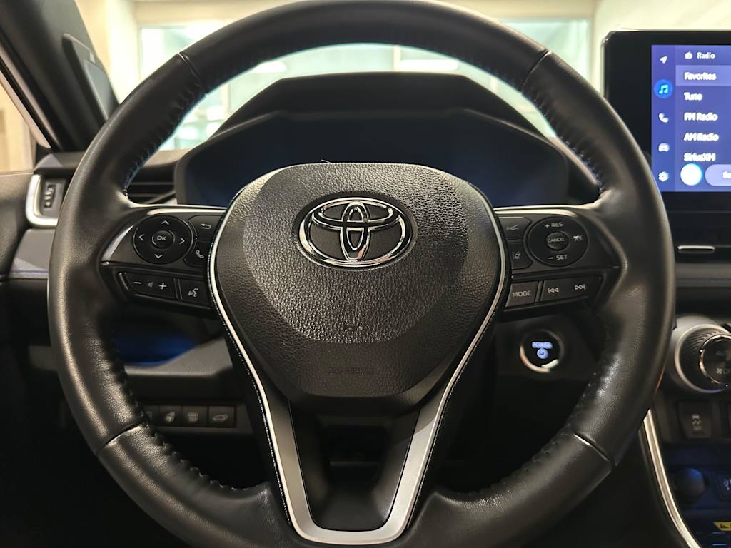 Thumbnail: 2024 Toyota RAV4 - 14